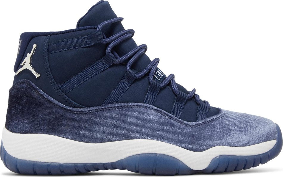 Wmns Air Jordan 11 Retro  Navy Velvet  AR0715-441