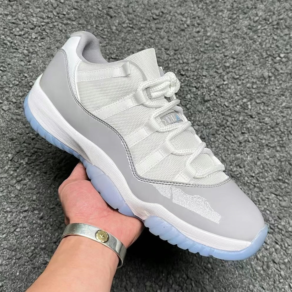 Air Jordan 11 Retro Low  Cement Grey  AV2187-140