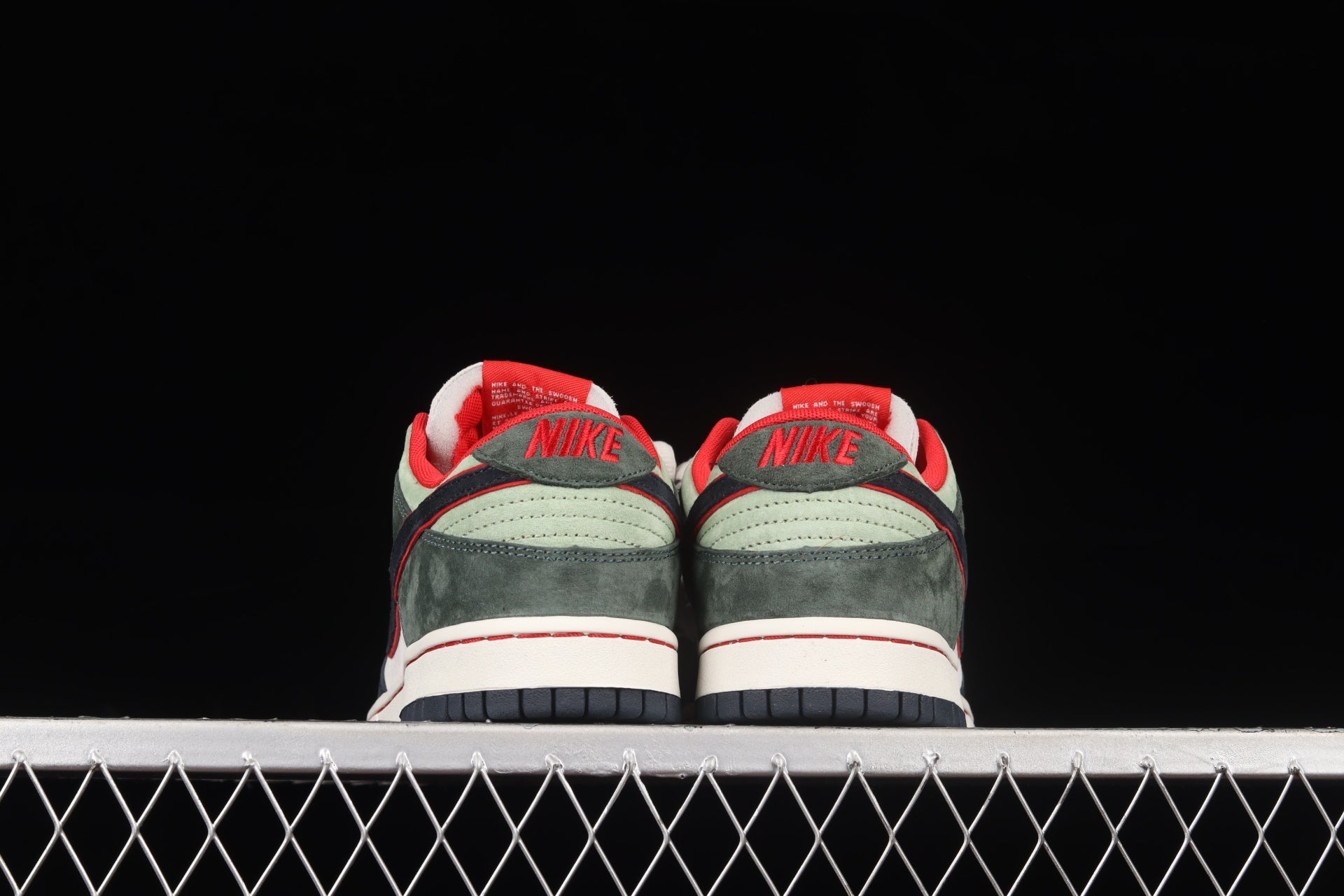 Otomo Katsuhiro x SB Dunk Low  Steamboy OST  LF0039-004