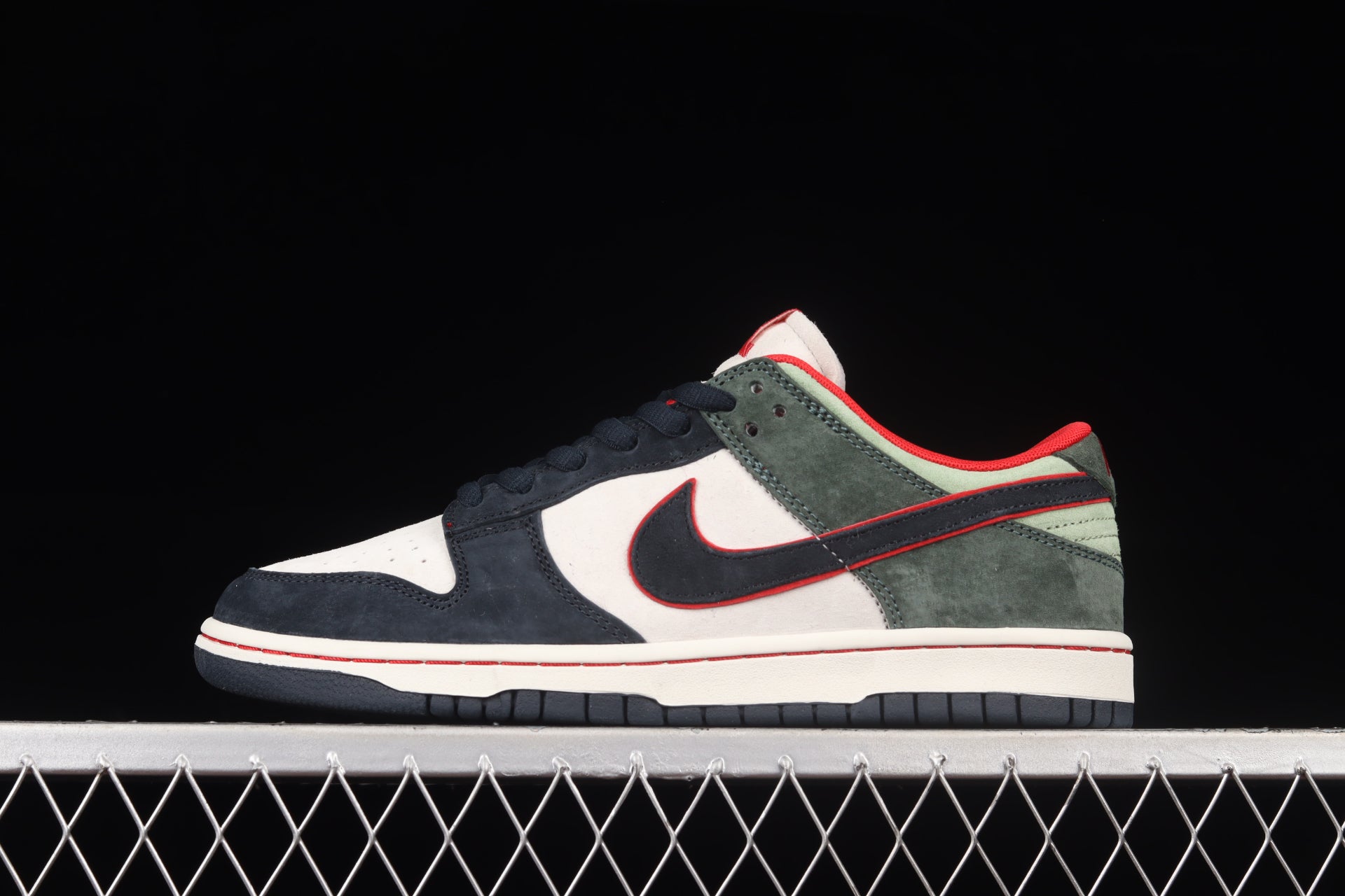 Otomo Katsuhiro x SB Dunk Low  Steamboy OST  LF0039-004